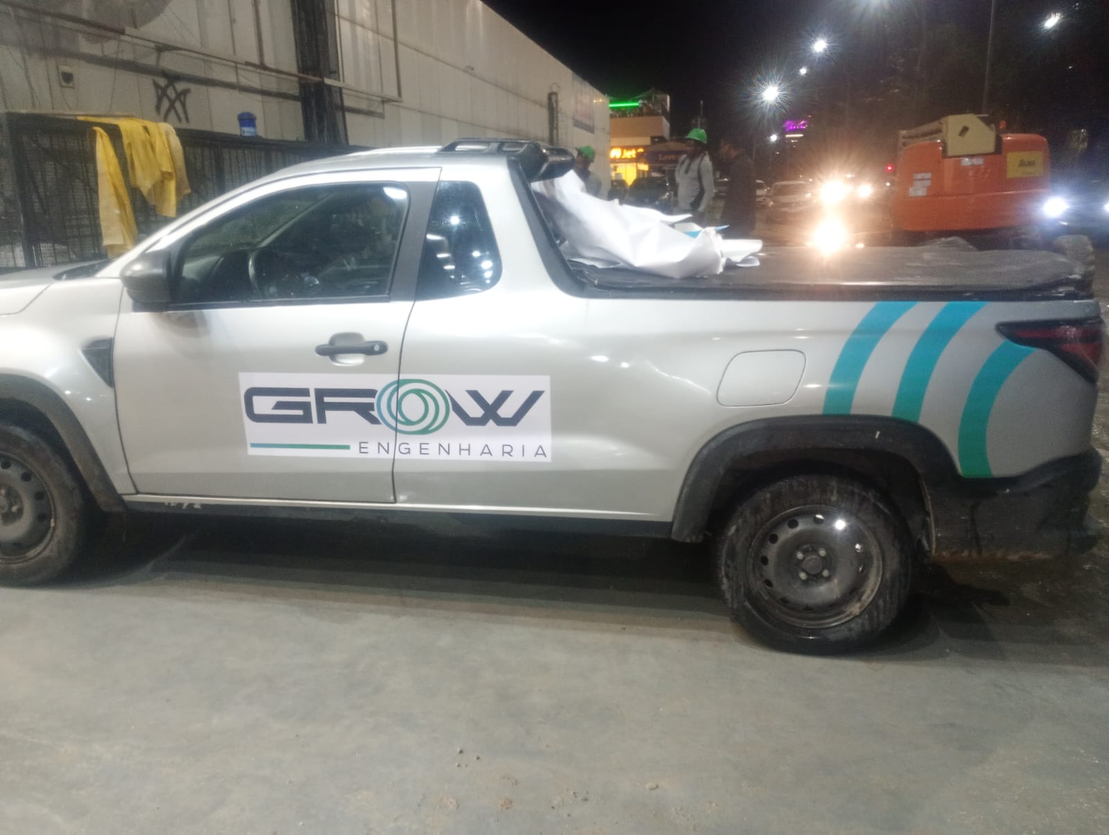 Adesivação Profissional de Veículo para Grow Engenharia