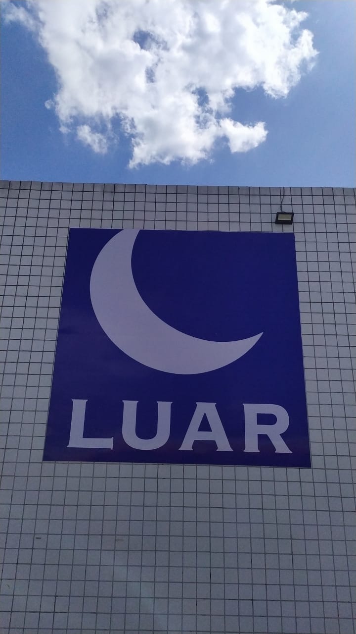 Comunicação Visual para Posto Luar